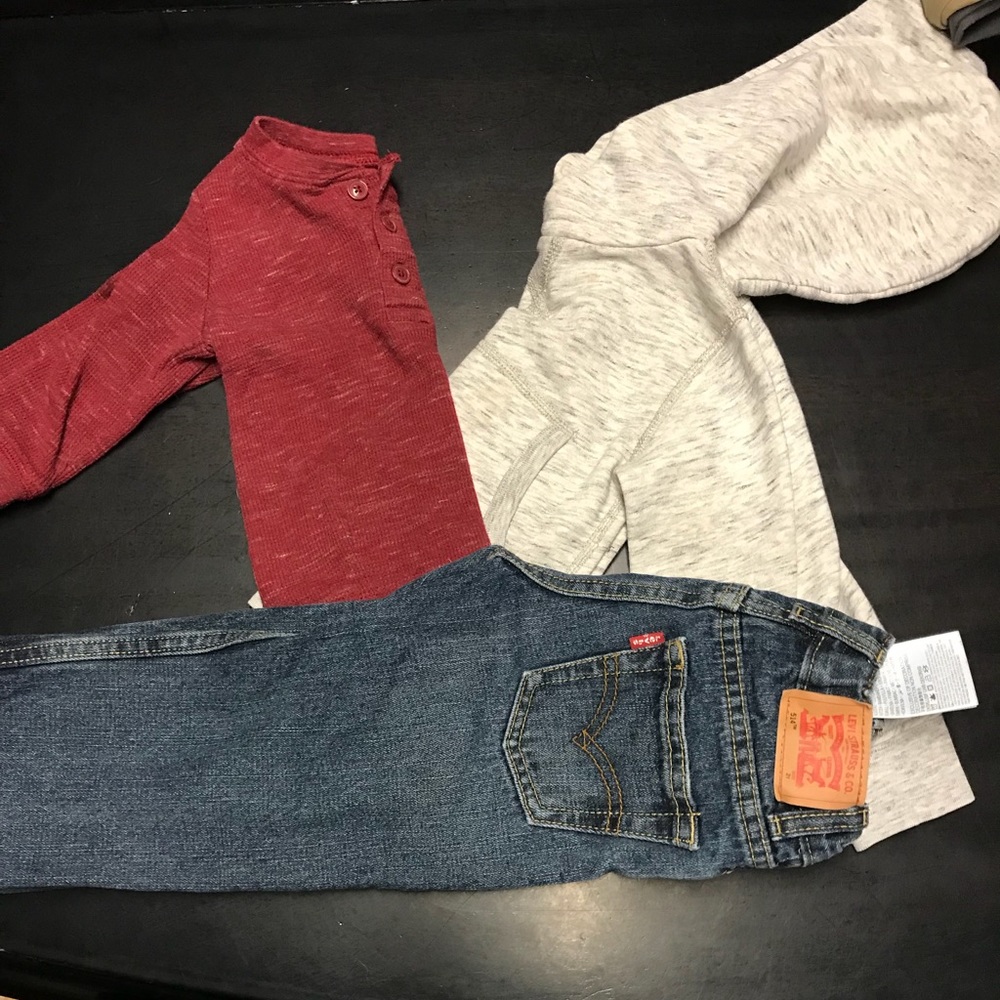 2T Lot   Levi’s, crew cuts